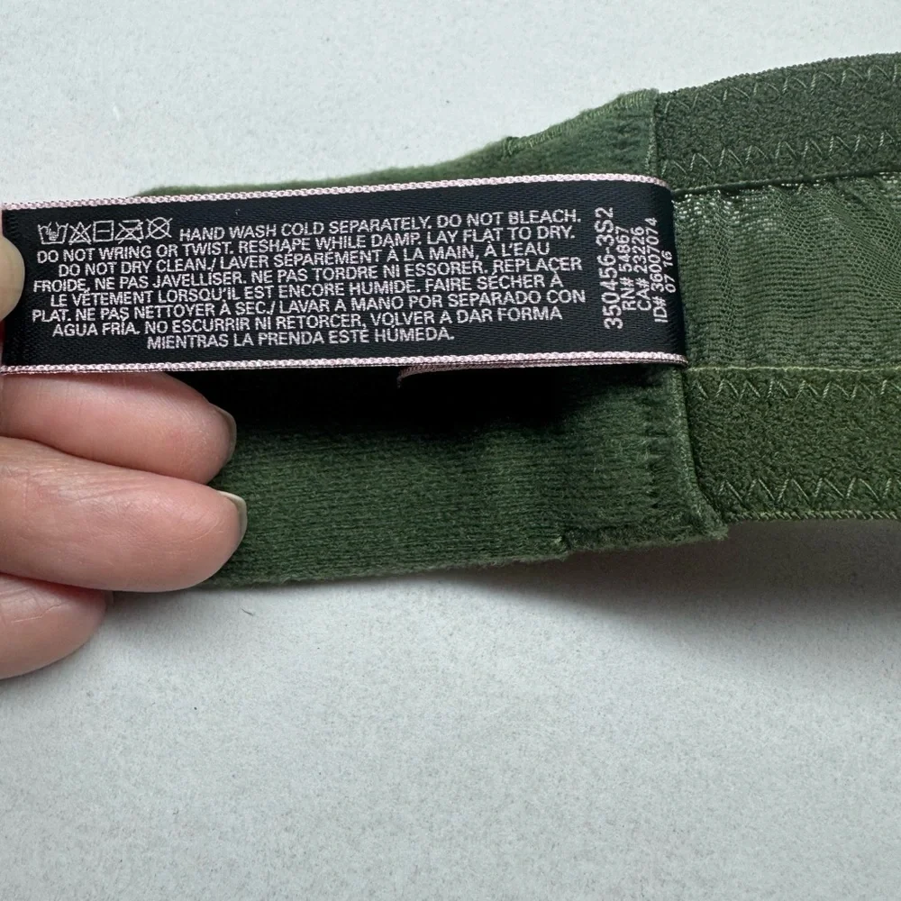 Victoria’s Secret Very Sexy Unlined Demi eyelash lace bra green 36DD